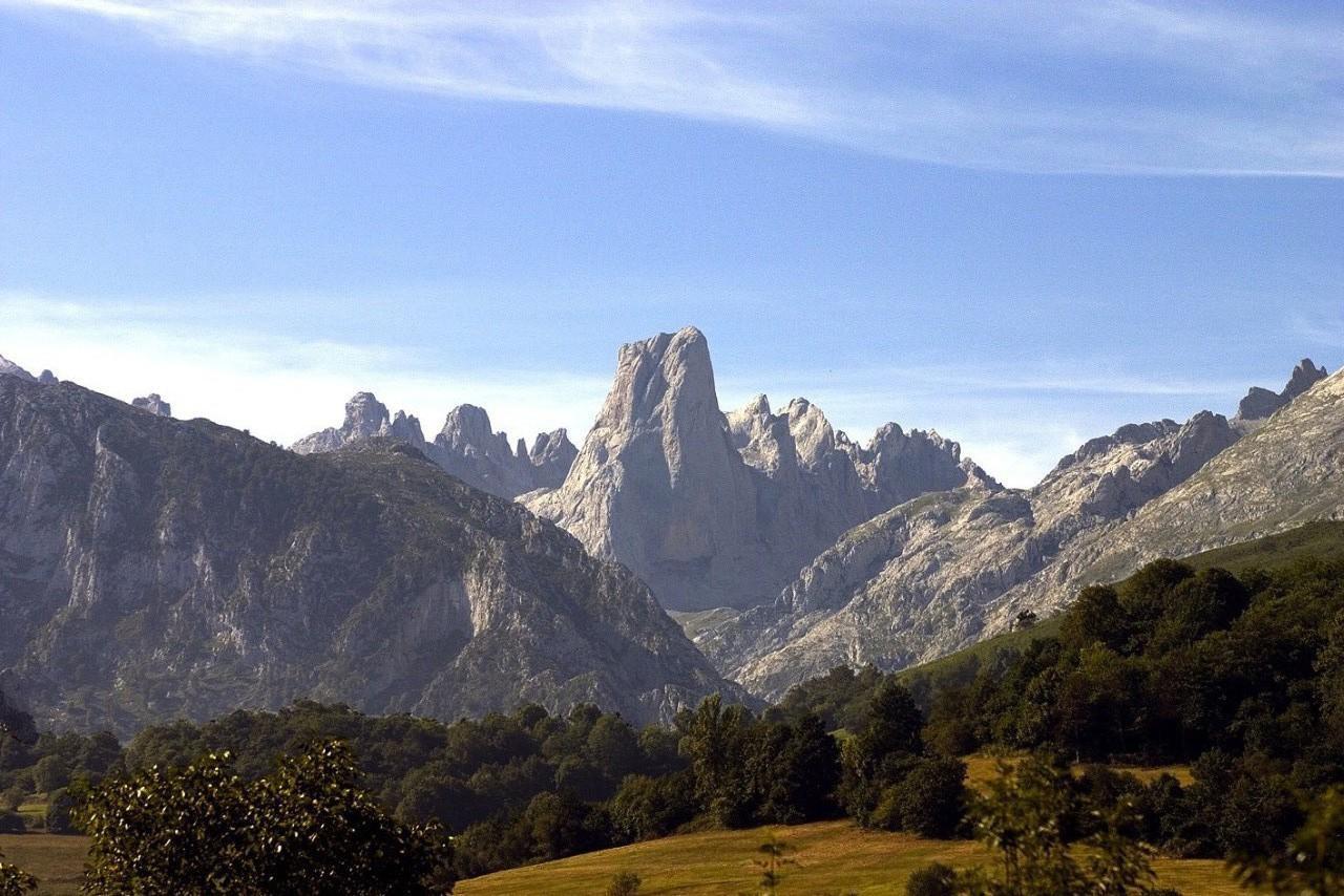 Albergue La Casona Del Peregrino يانس المظهر الخارجي الصورة